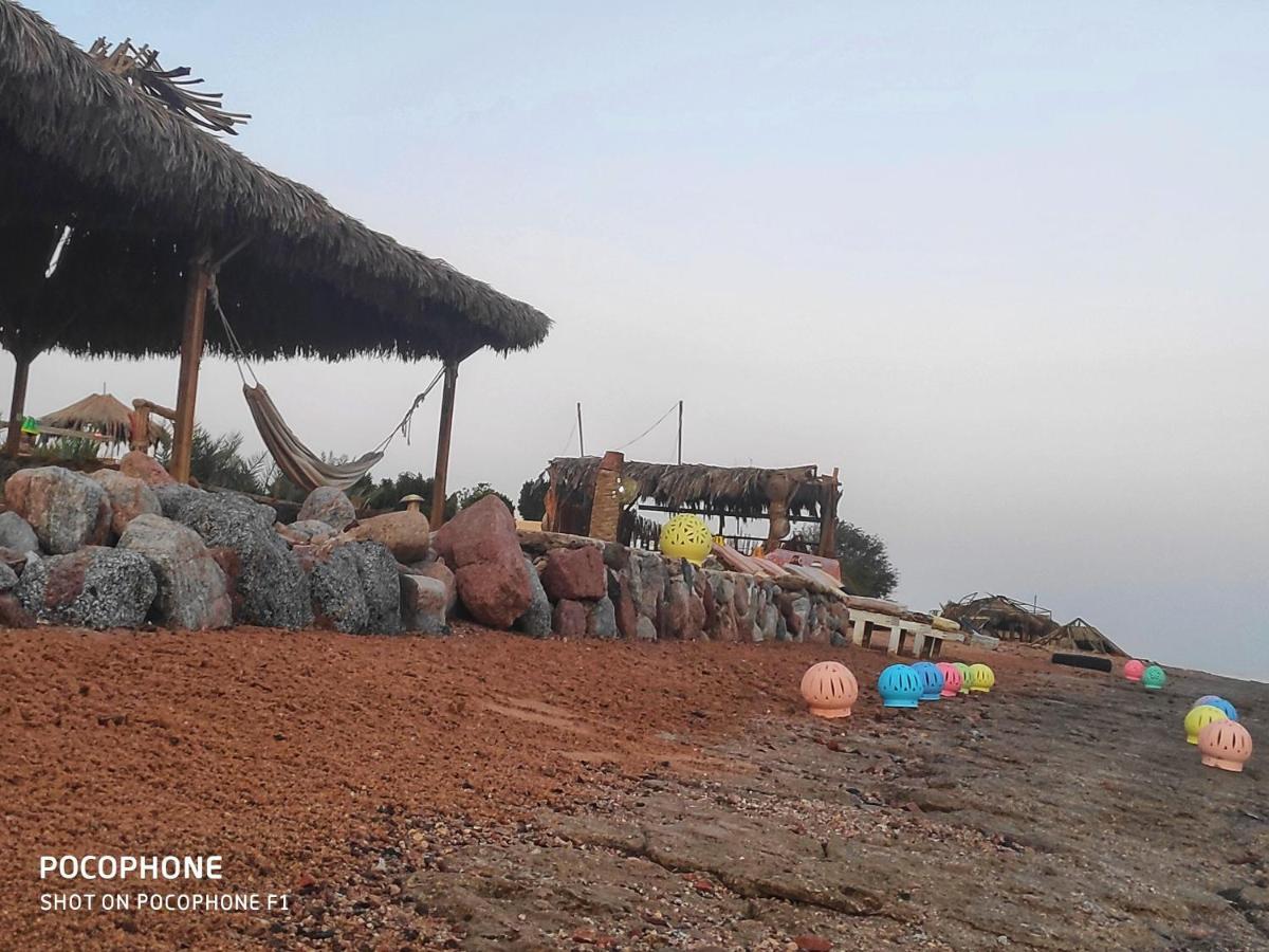 Sababa Beach Camp Bed & Breakfast Nuweiba` Eksteriør bilde